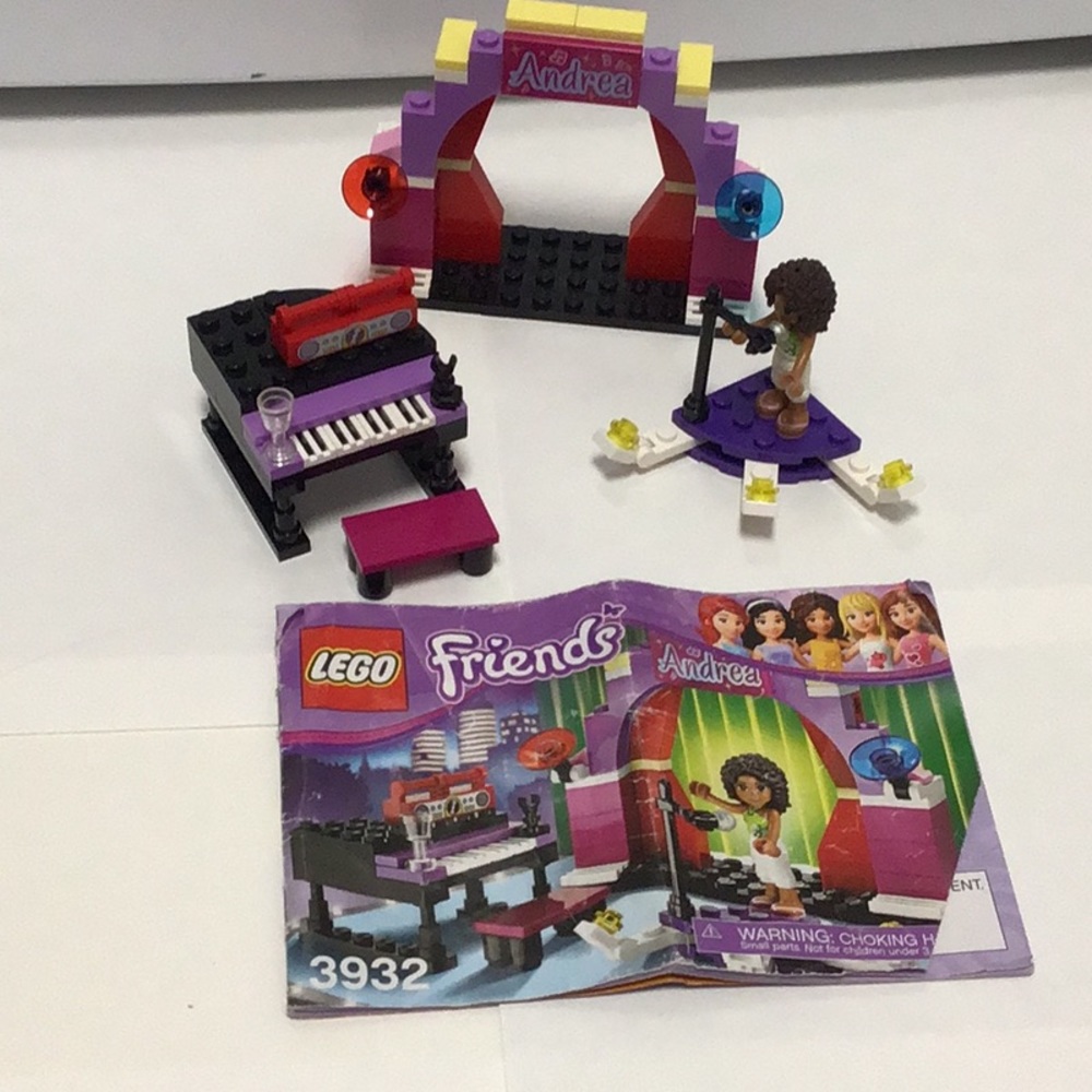 Lego Friends Andrea’s Stage 3932
